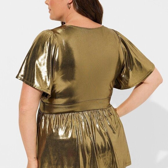 TORRID Liquid Shine Surplice Peplum Top - Picture 5 of 5